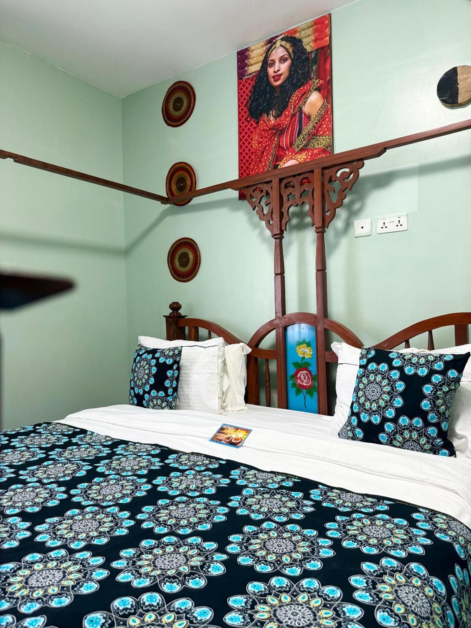 Hotell Sea Crest 3*