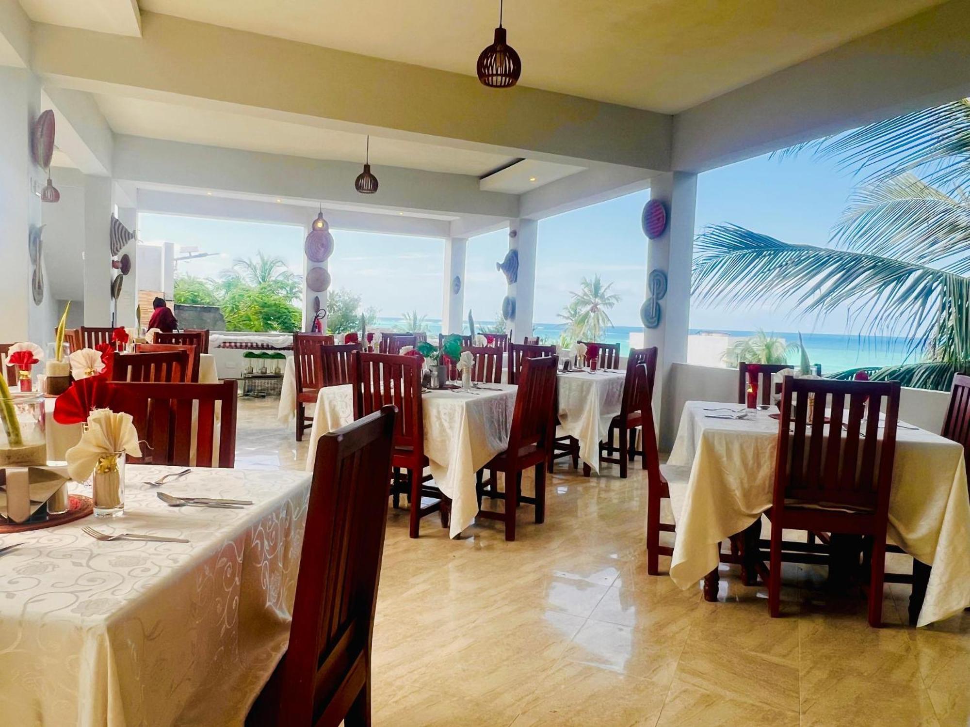 Sea Crest 3* Kiwengwa (Zanzibar)