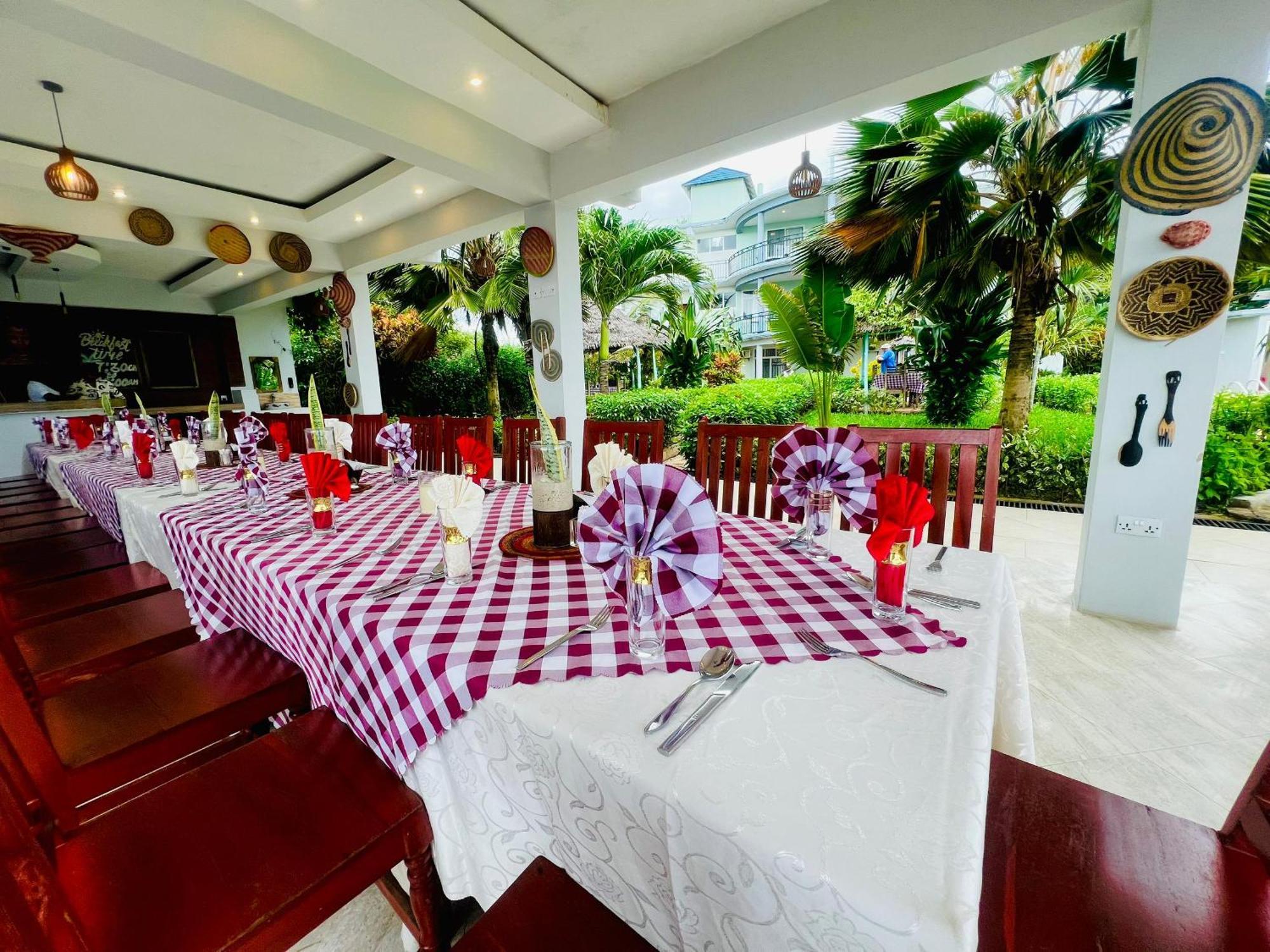 Sea Crest 3* Kiwengwa (Zanzibar)